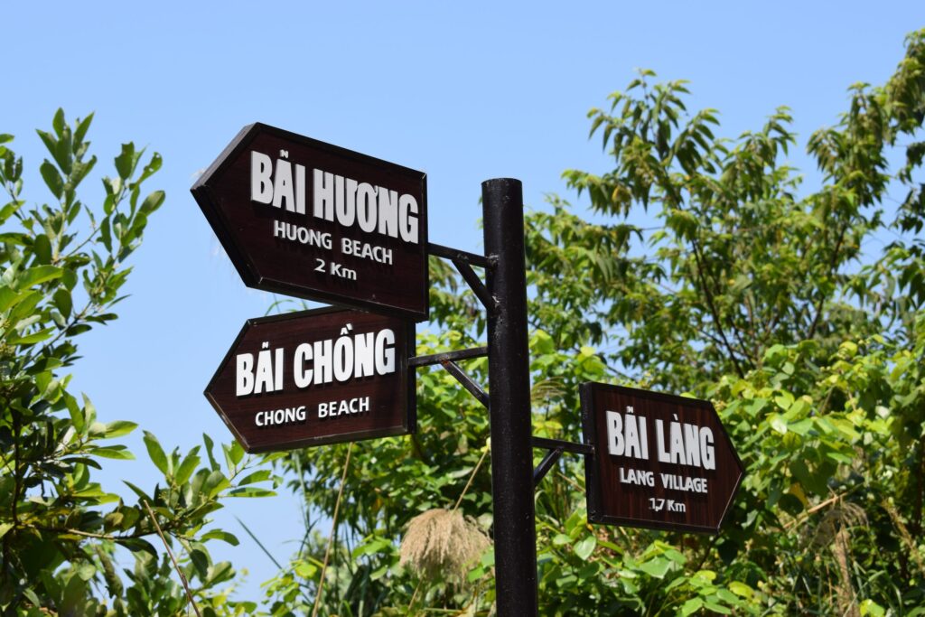 Directions on Cham Island