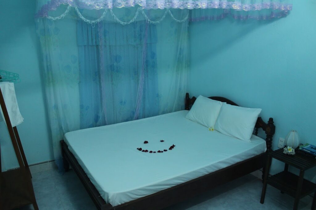 Smiley bed at Island Smiles Homestay
